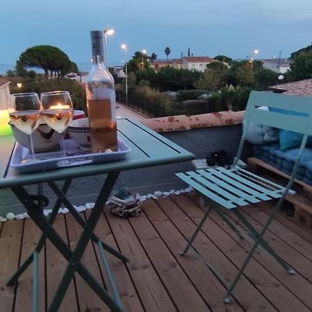 Suite Avec Tropezienne Vue Mer Hyeres Exterior photo